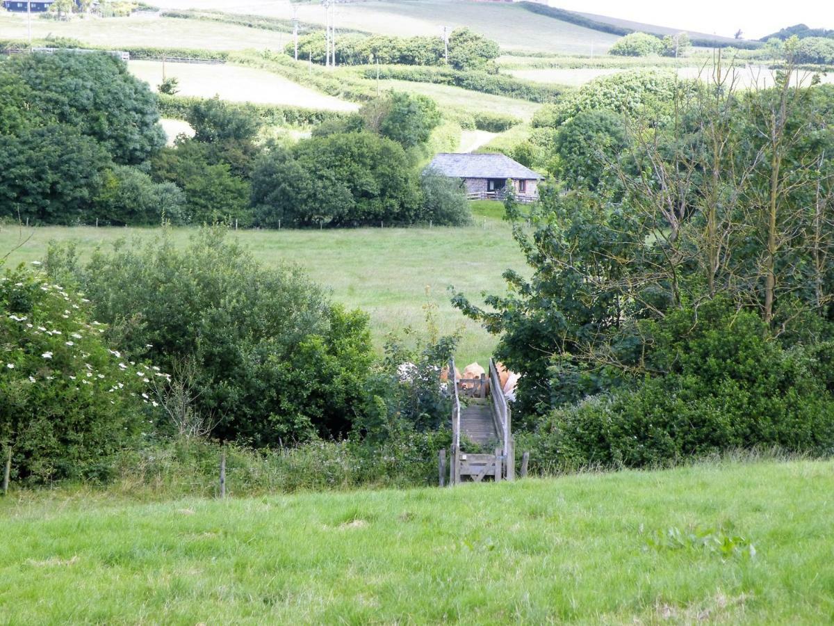 Sharlands Farm Holiday Cottages 布德 外观 照片