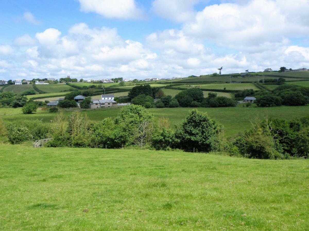 Sharlands Farm Holiday Cottages 布德 外观 照片